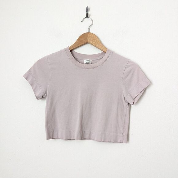 Wilfred Aritzia lavender muted light purple short sleeve cropped baby tee tshirt - Picture 1 of 3